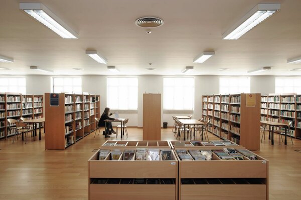 biblioteca_po_06046