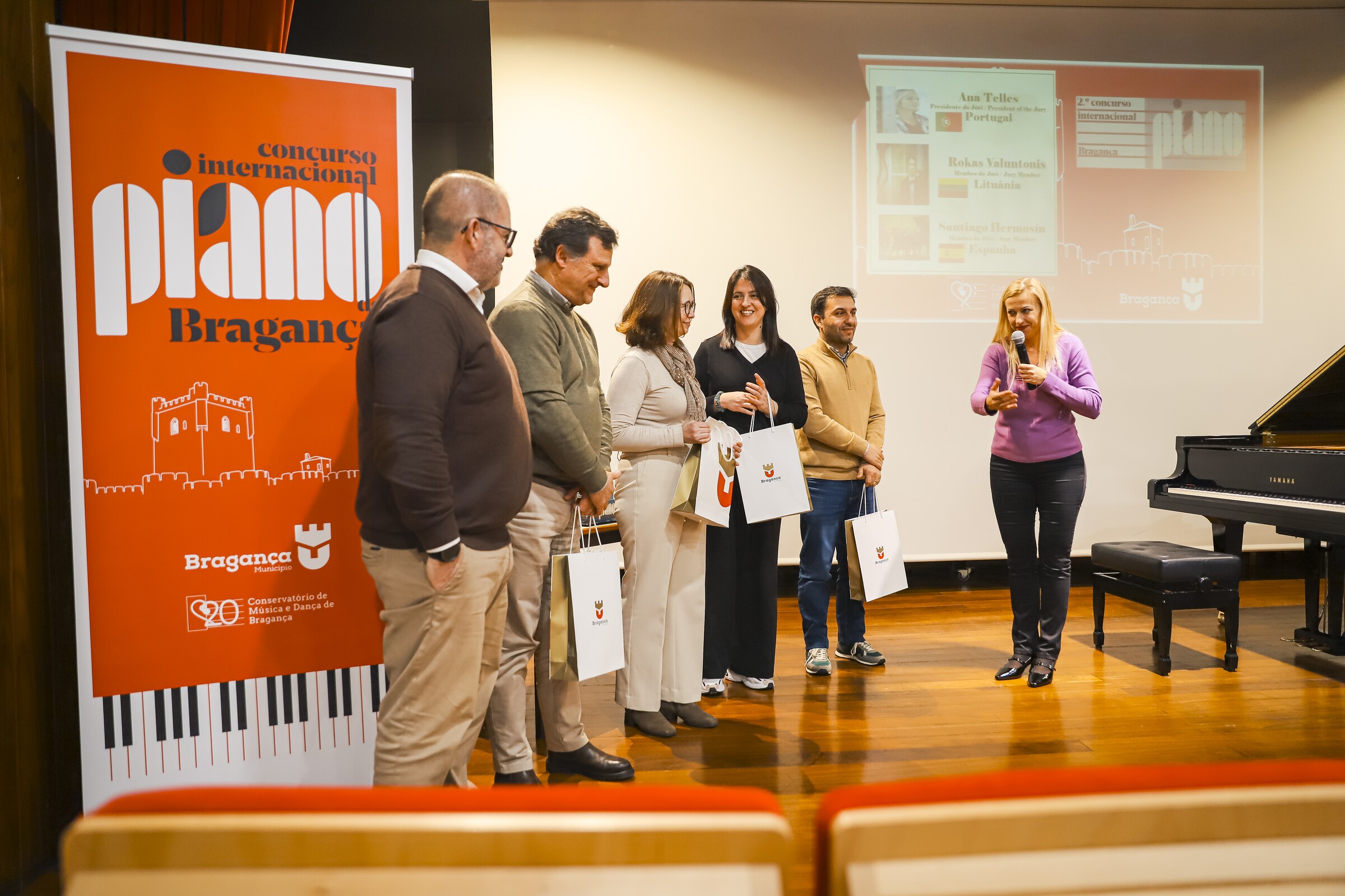0303 - concursos _ 0-18