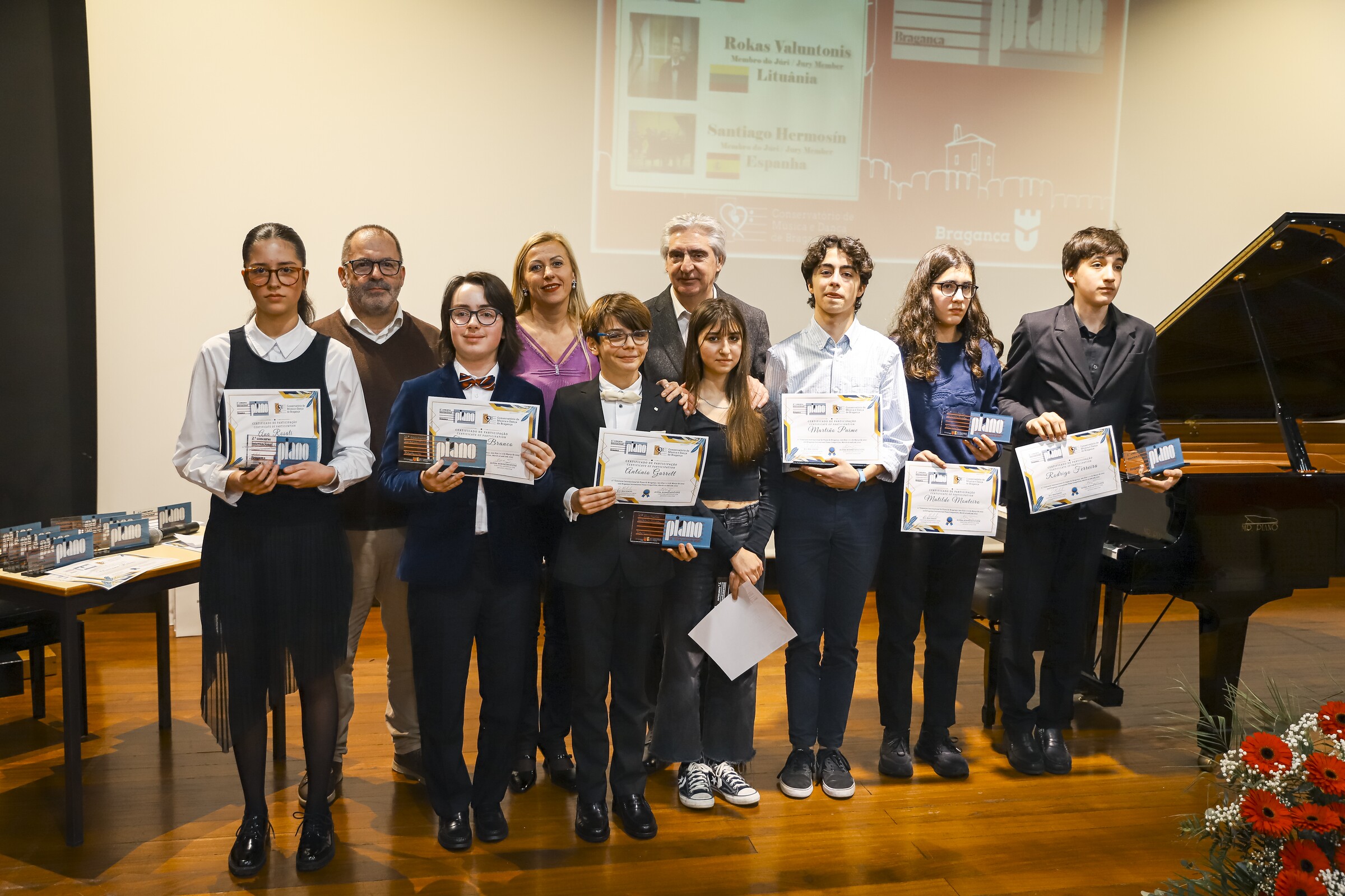 0303 - concursos _ 0-19