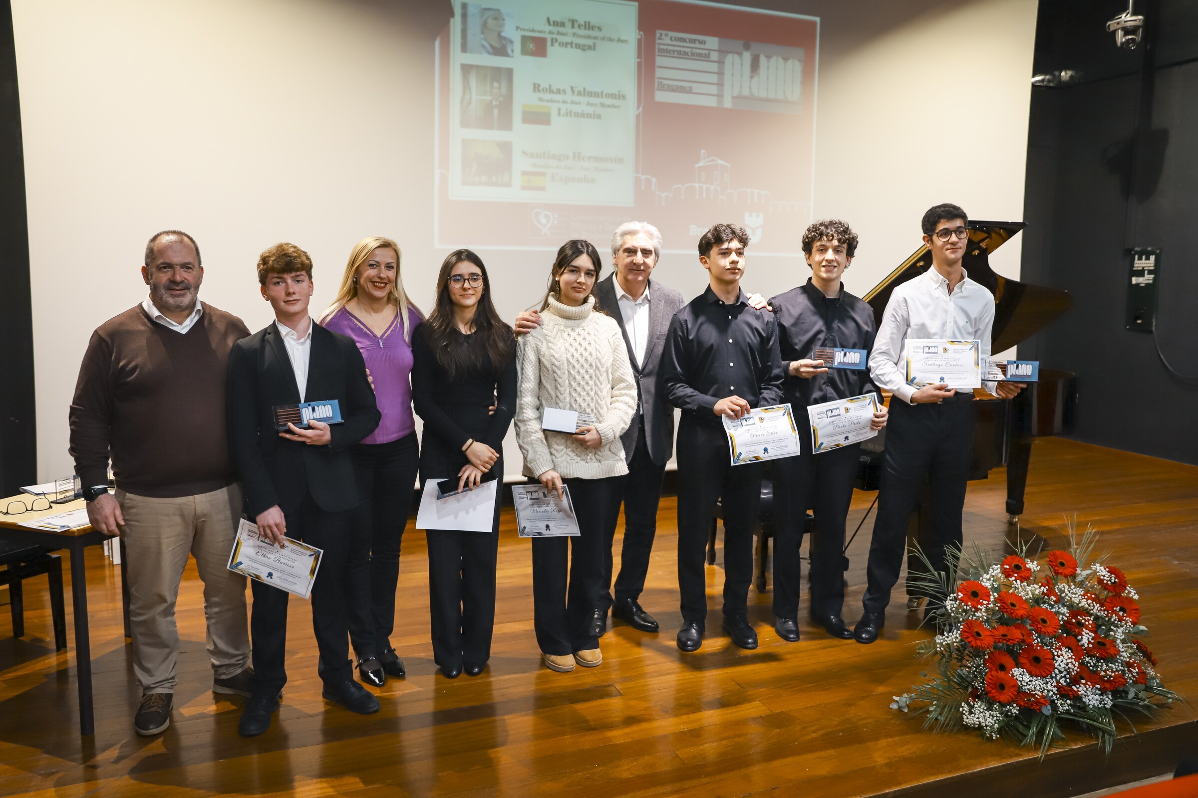 0303 - concursos _ 0-21