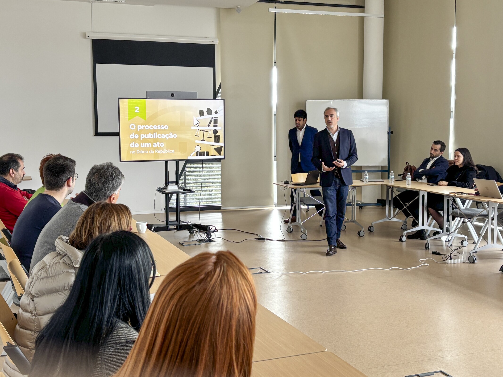 Academia_0-13