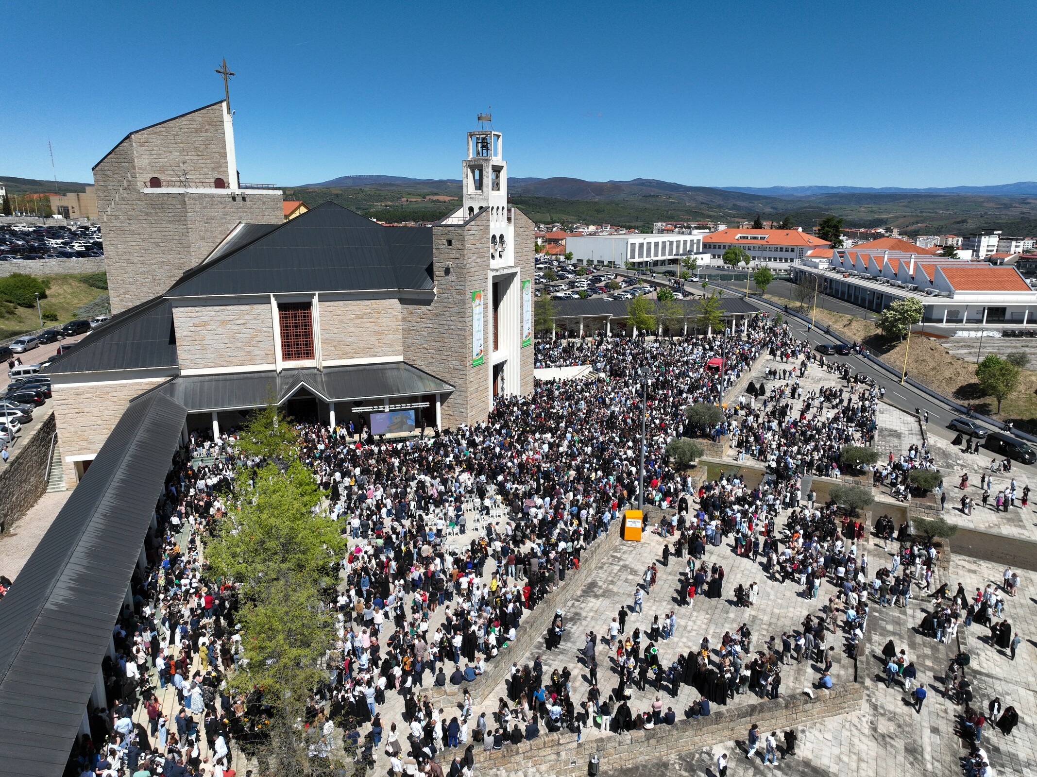 dji_fly_20250426_121642_411_1745666731959_photo
