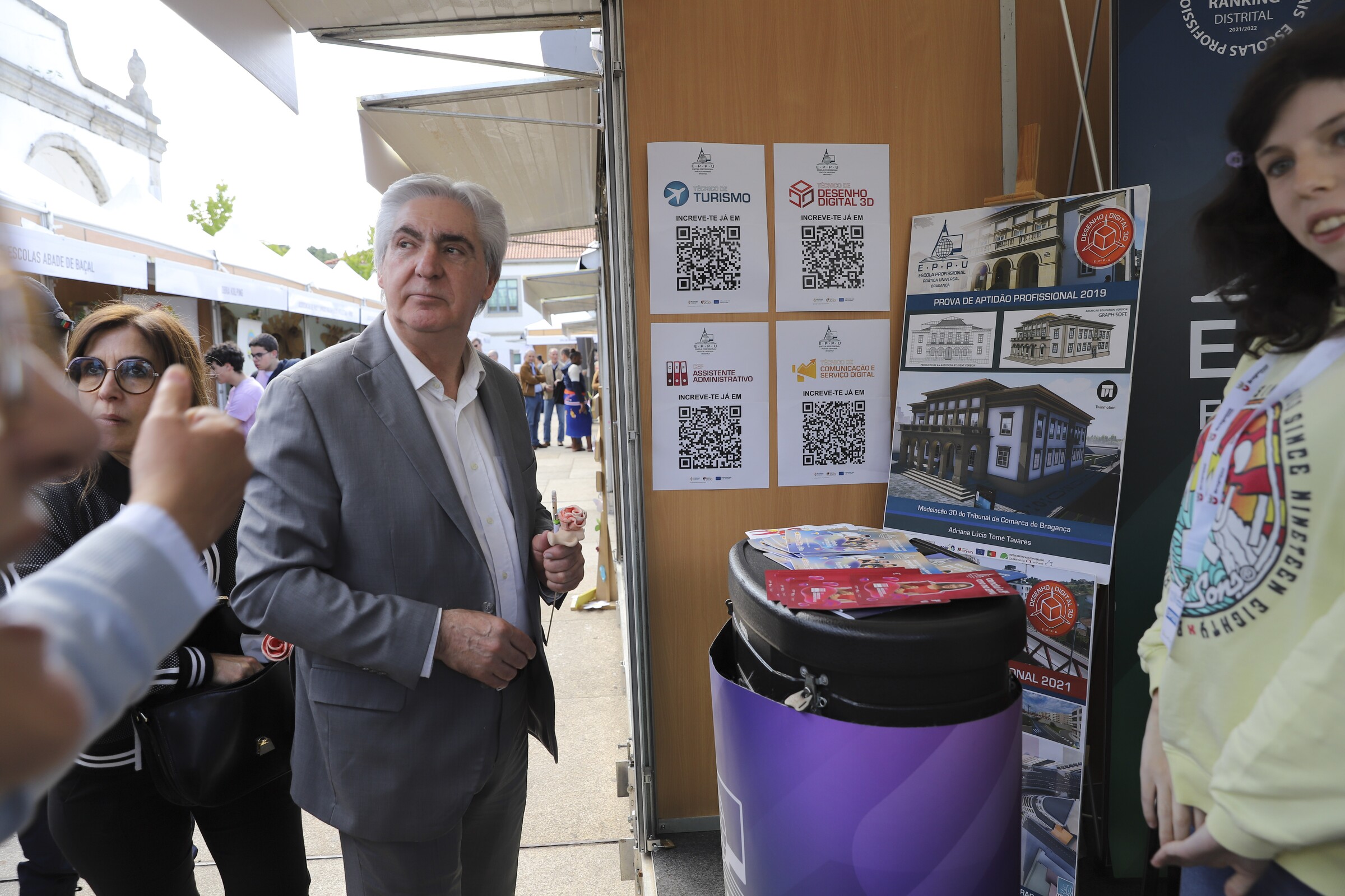 0705 - feira - 0-49