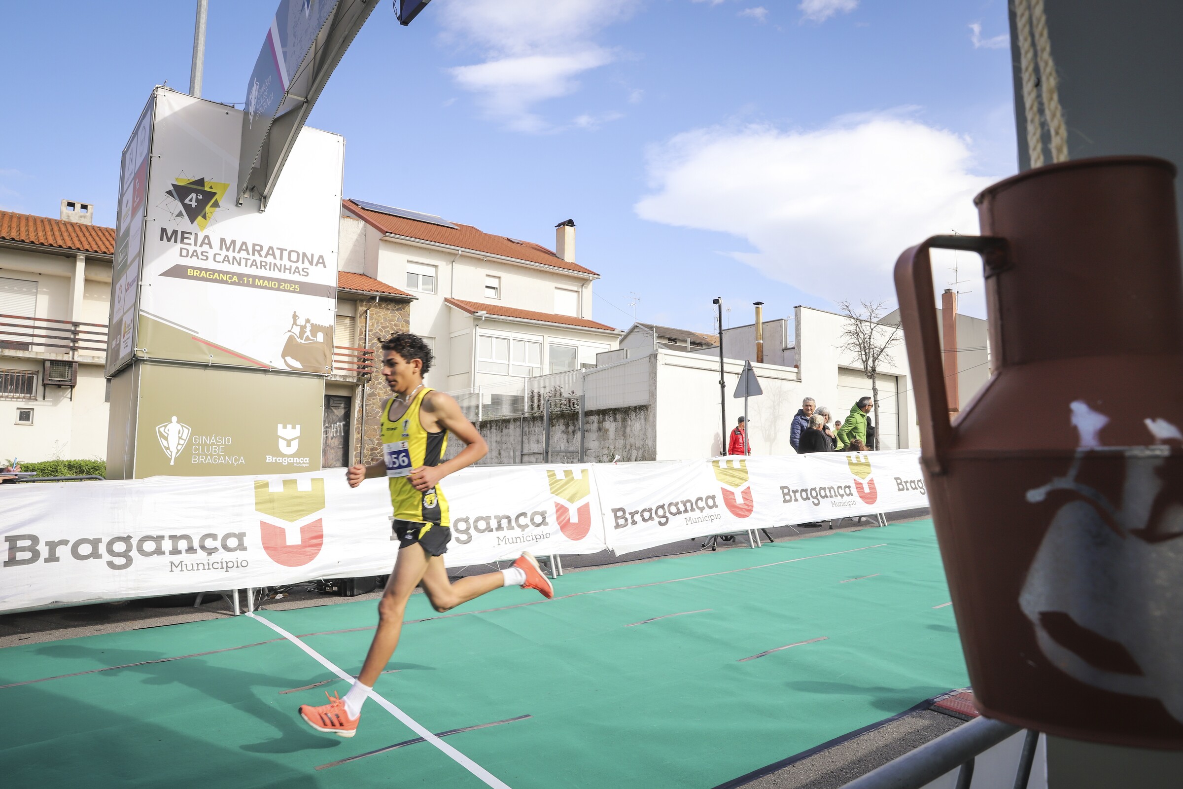 1105 - Maratona - 0-3