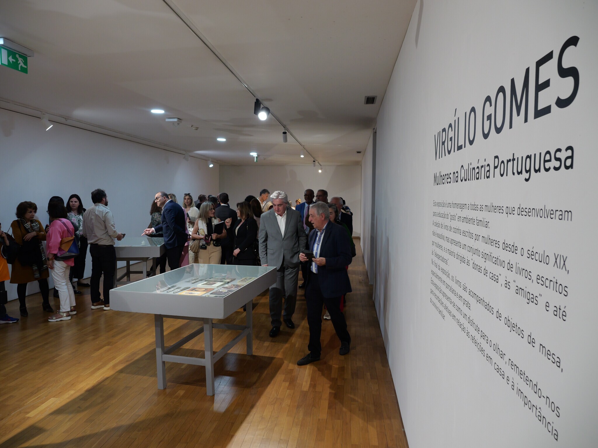 P1211901