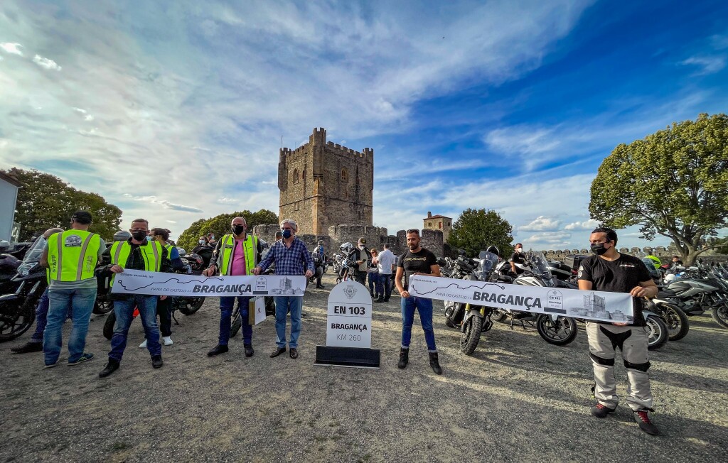 80 motas e mais de uma centena de motards a promover a EN103