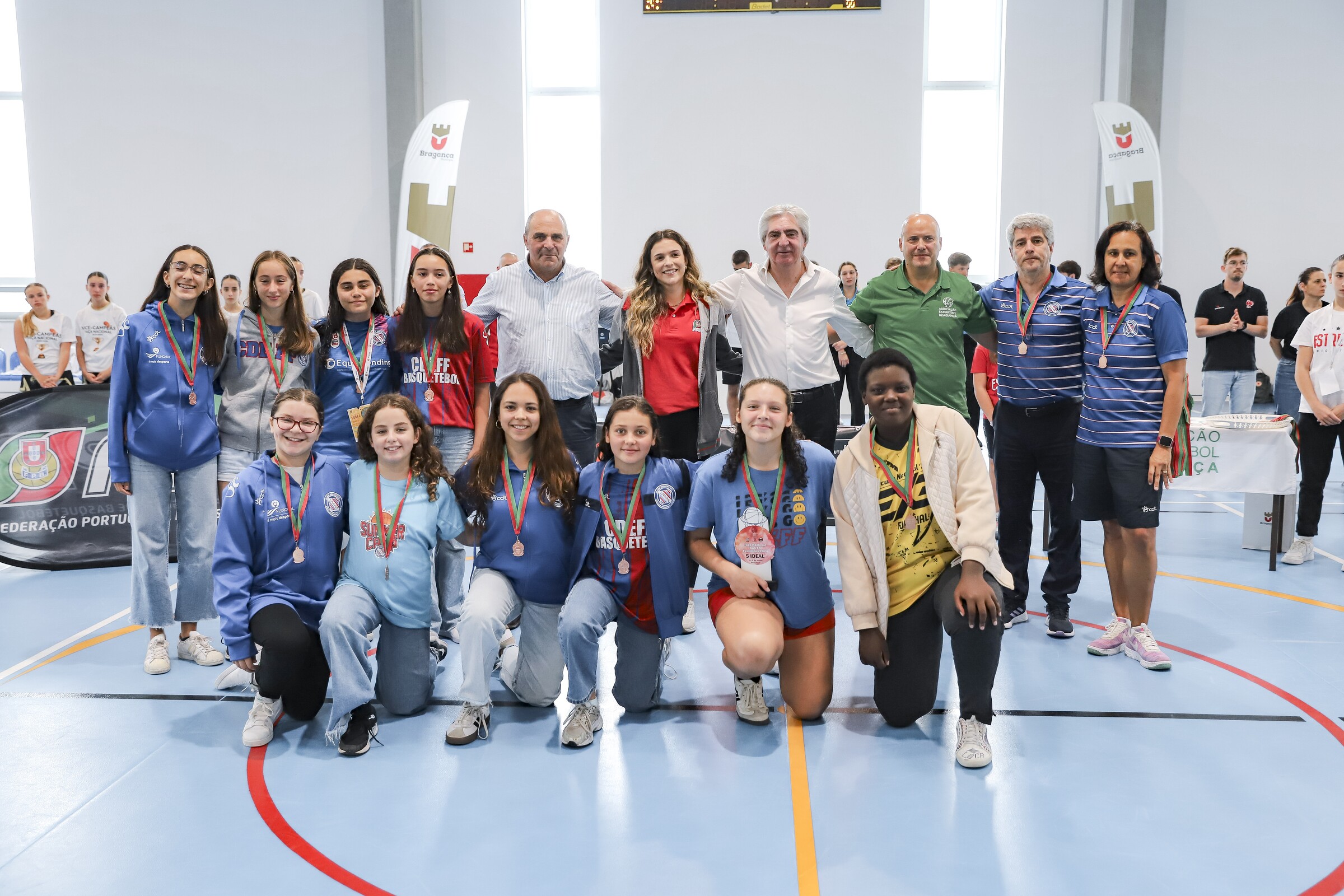 0906 -basket fem sub14 final - 0-19