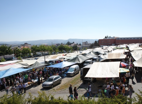 Feira Municipal realiza-se todas as sextas-feiras