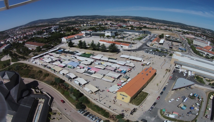 Atribuição do direito de ocupação de espaços de venda na Feira de Bragança