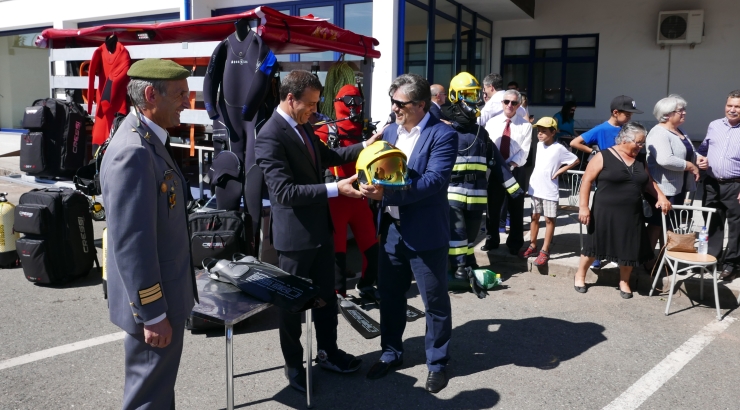 Bombeiros de Bragança recebem equipamento de mergulho e salvamento