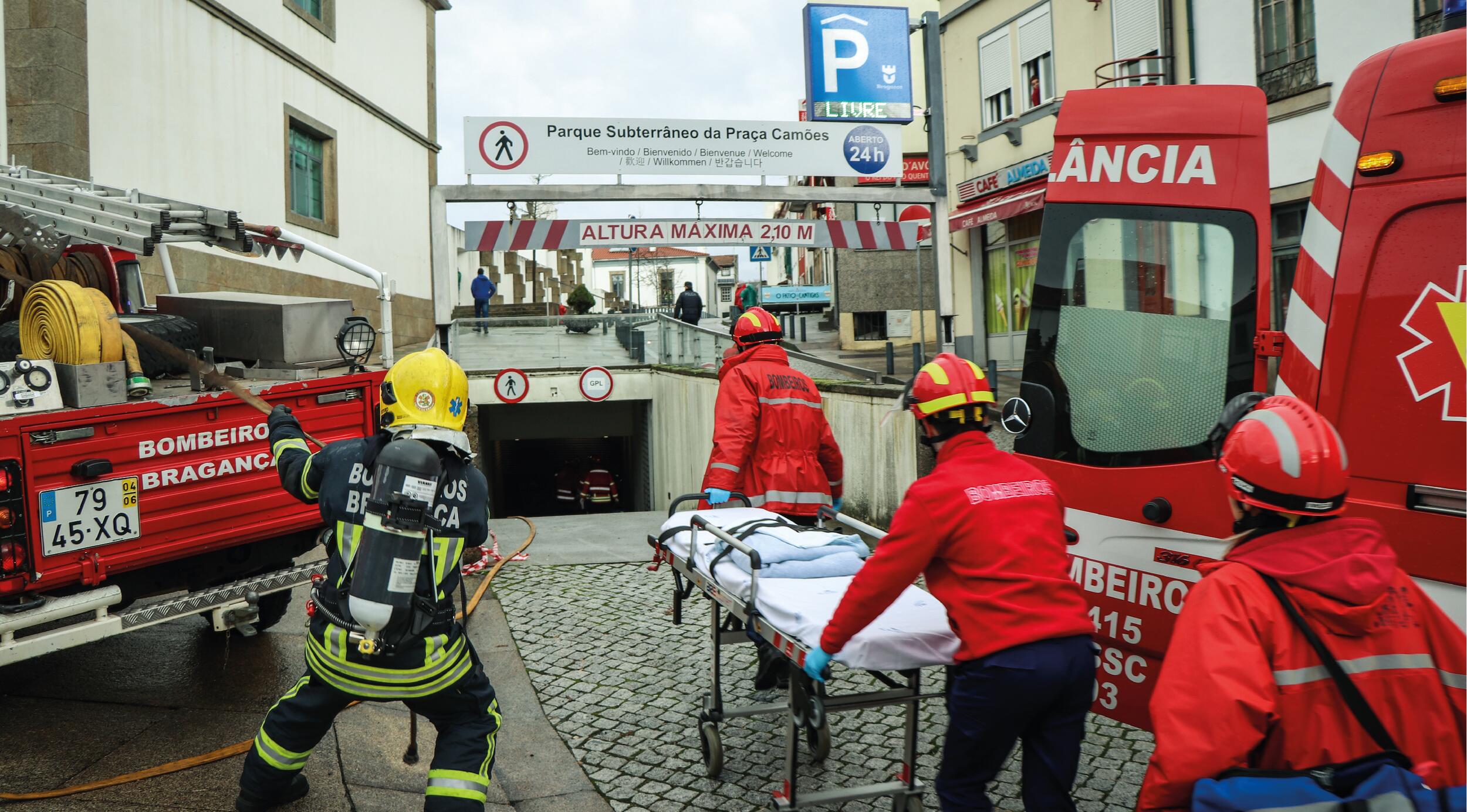 Simulacro testou segurança em Parque de Estacionamento Subterrâneo