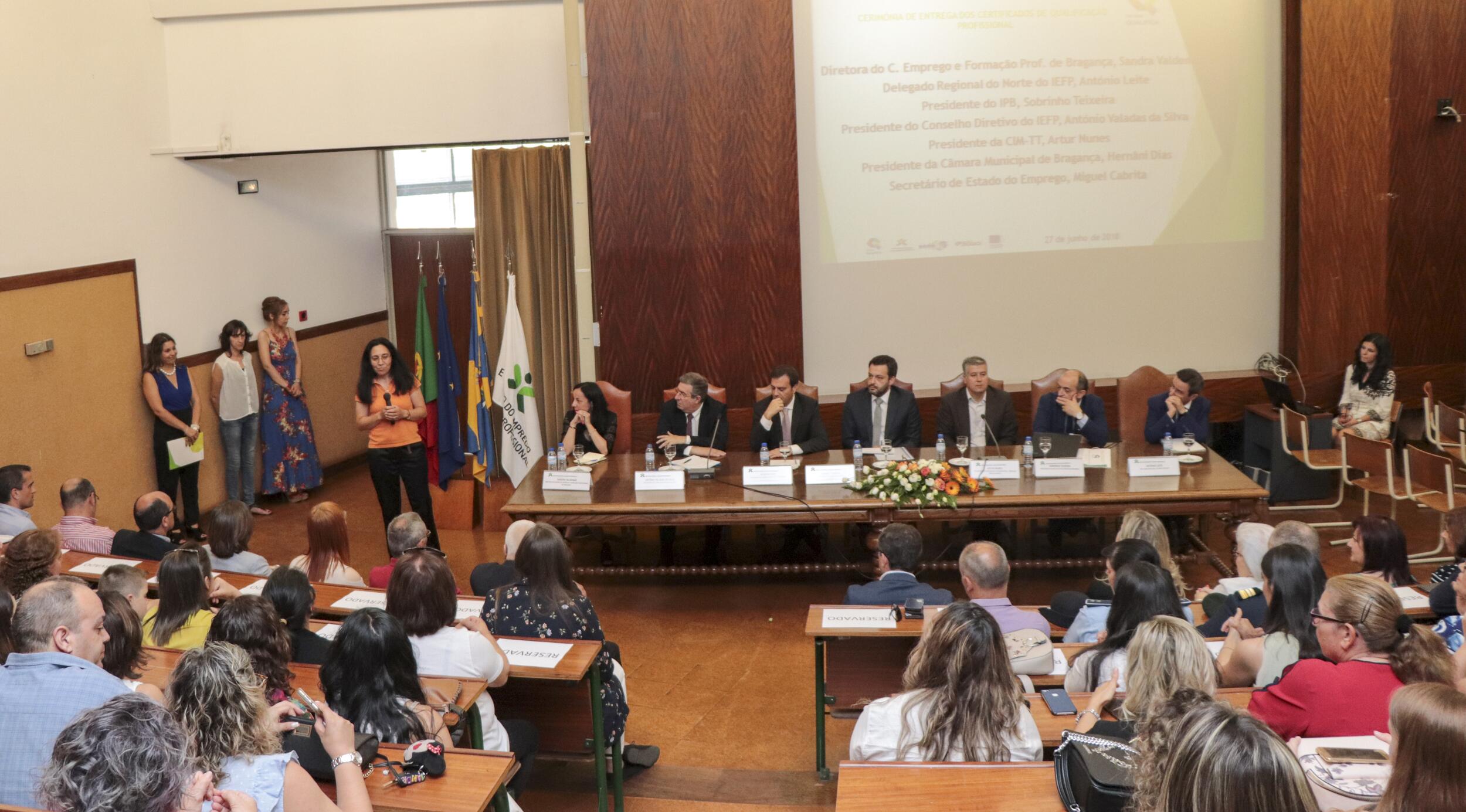 Entrega certificados do Centro Qualifica do Centro de Emprego e Formação Profissional de Bragança