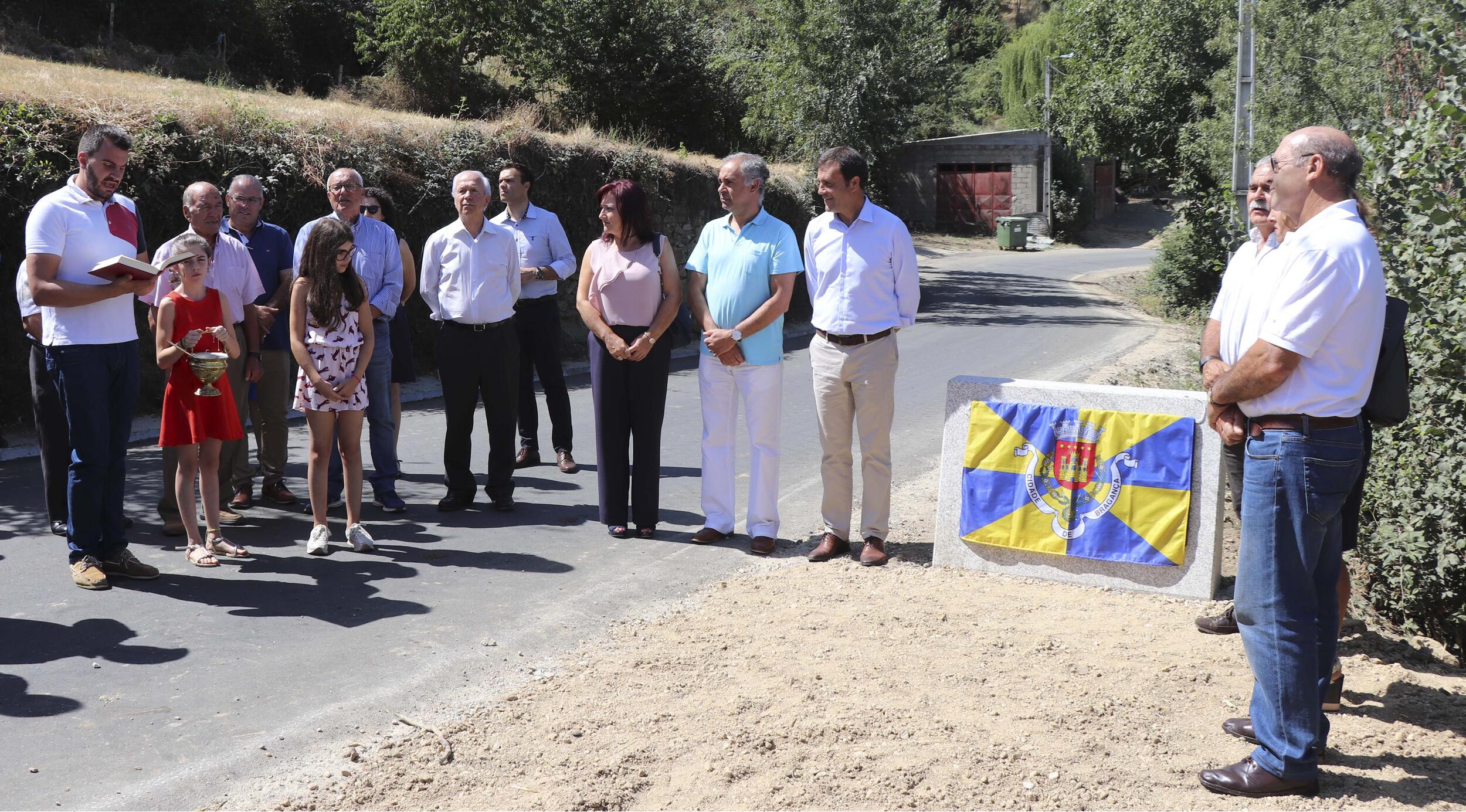 Inauguração das obras de pavimentação do Caminho Municipal 1208 - Rebordãos