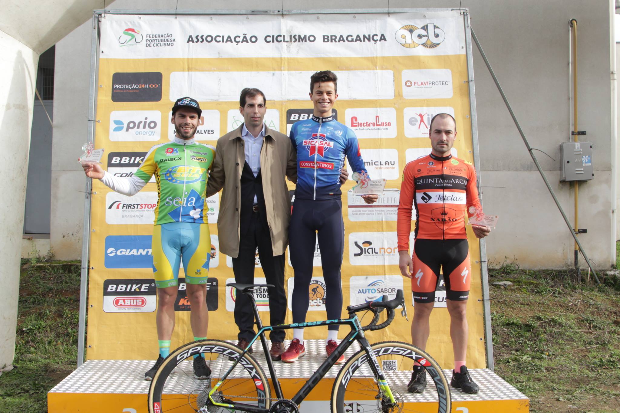 Bragança acolheu as emoções da Taça de Portugal de Ciclocrosse