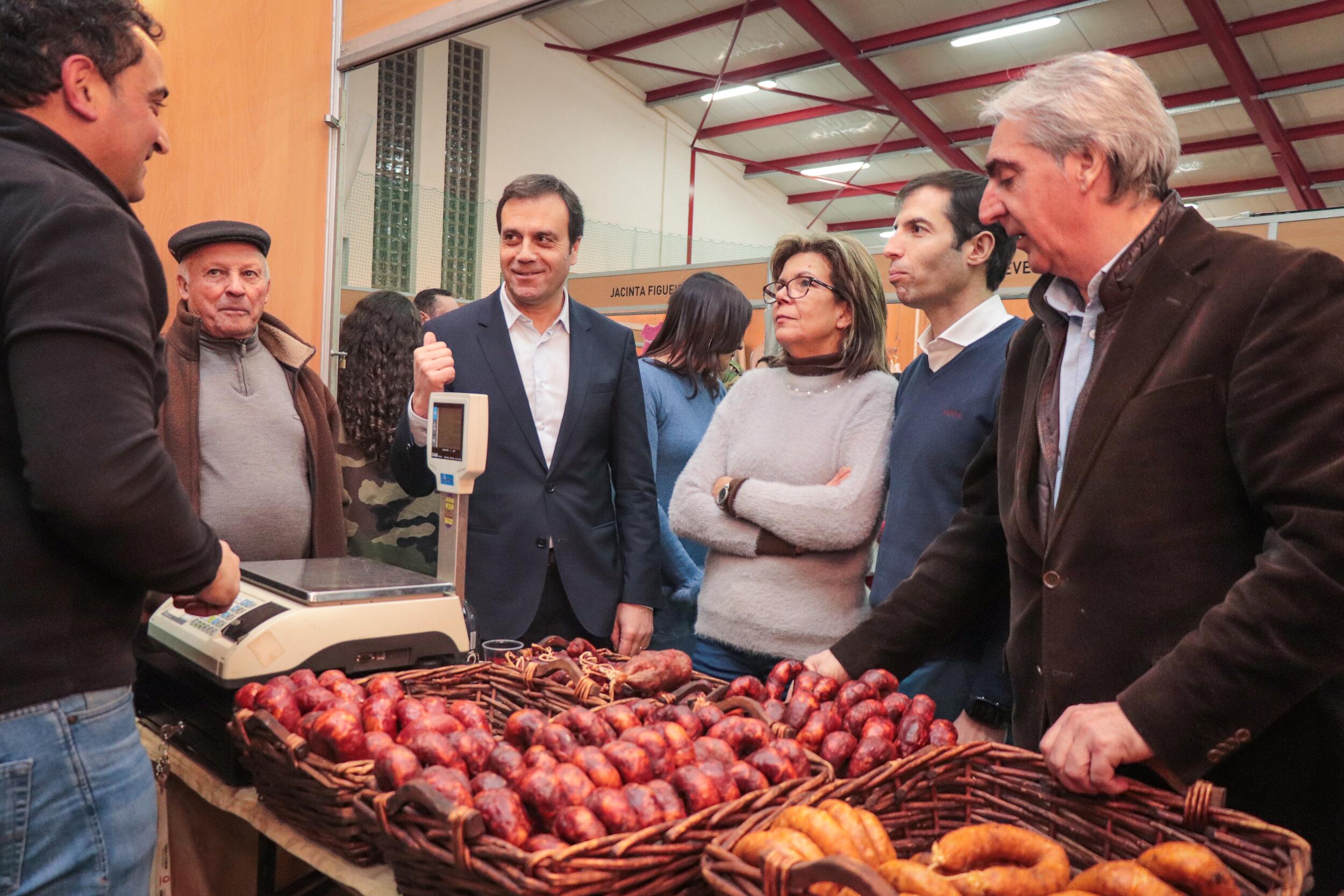 XI Feira de Artesanato e dos Produtos Regionais de Parada e Festa de Santo Estevão