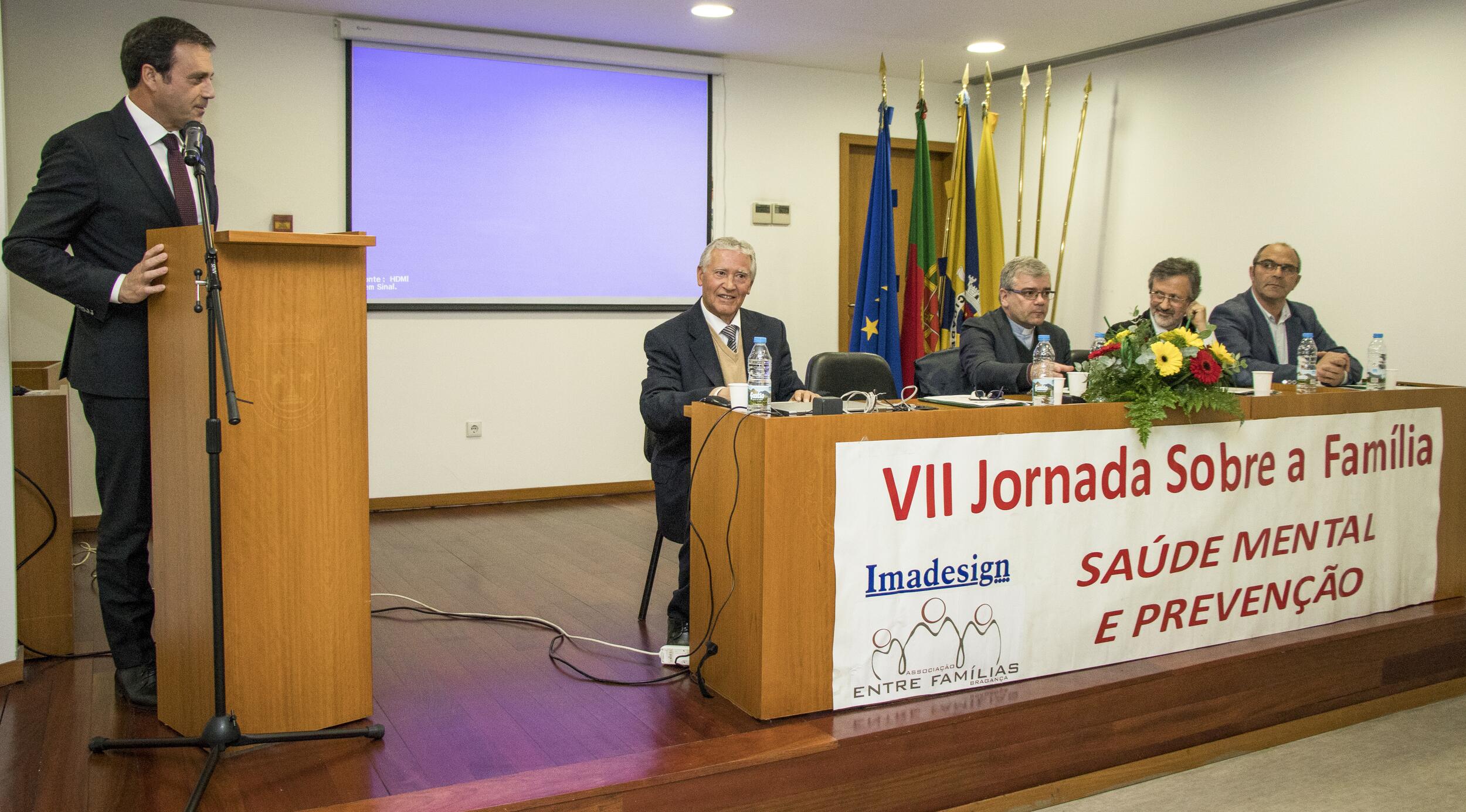 Bragança debate a saúde mental e prevenção entre famílias