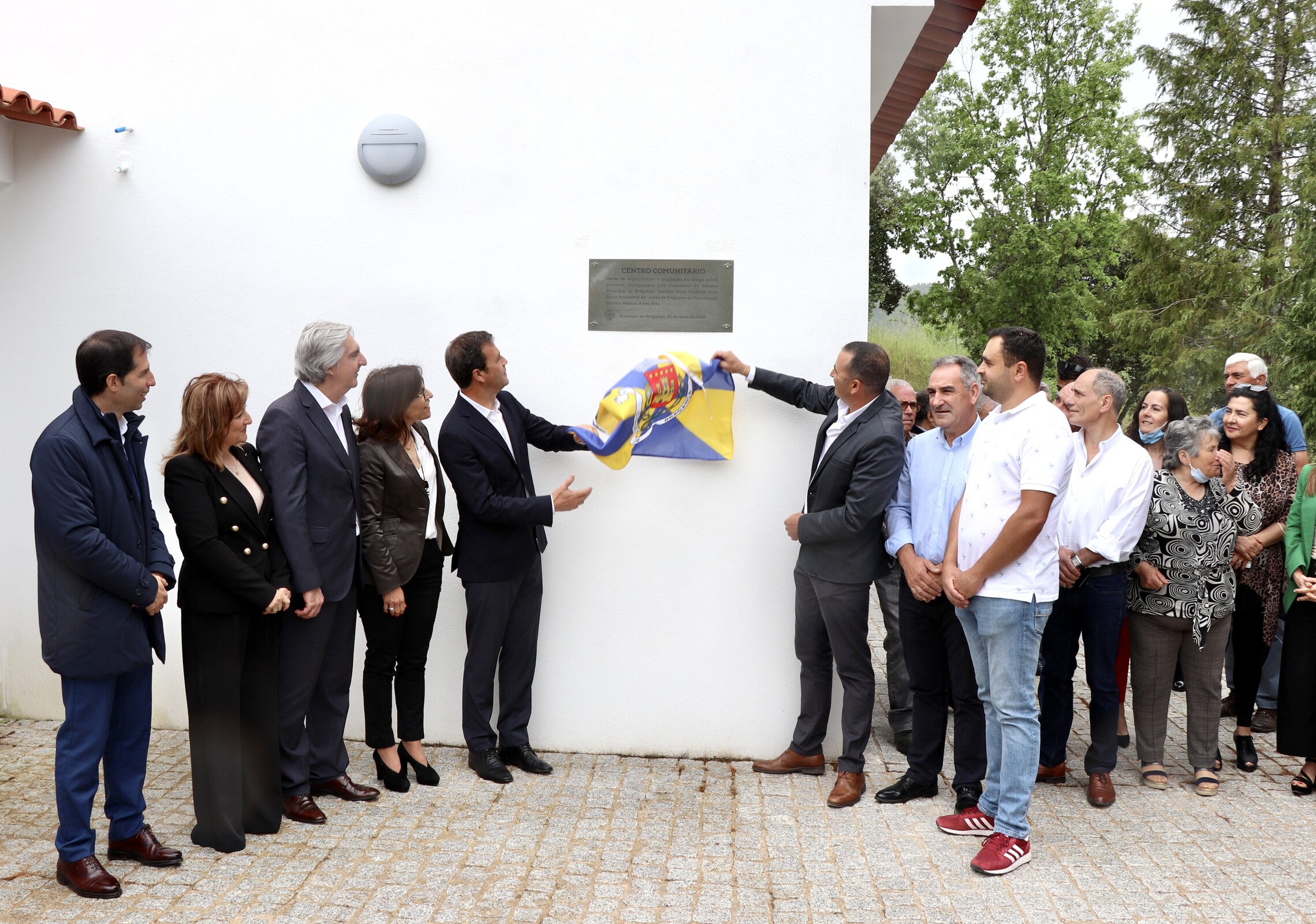 Inauguração do Centro Comunitário de Cova de Lua, uma obra inovadora de bioconstrução e reabilita...