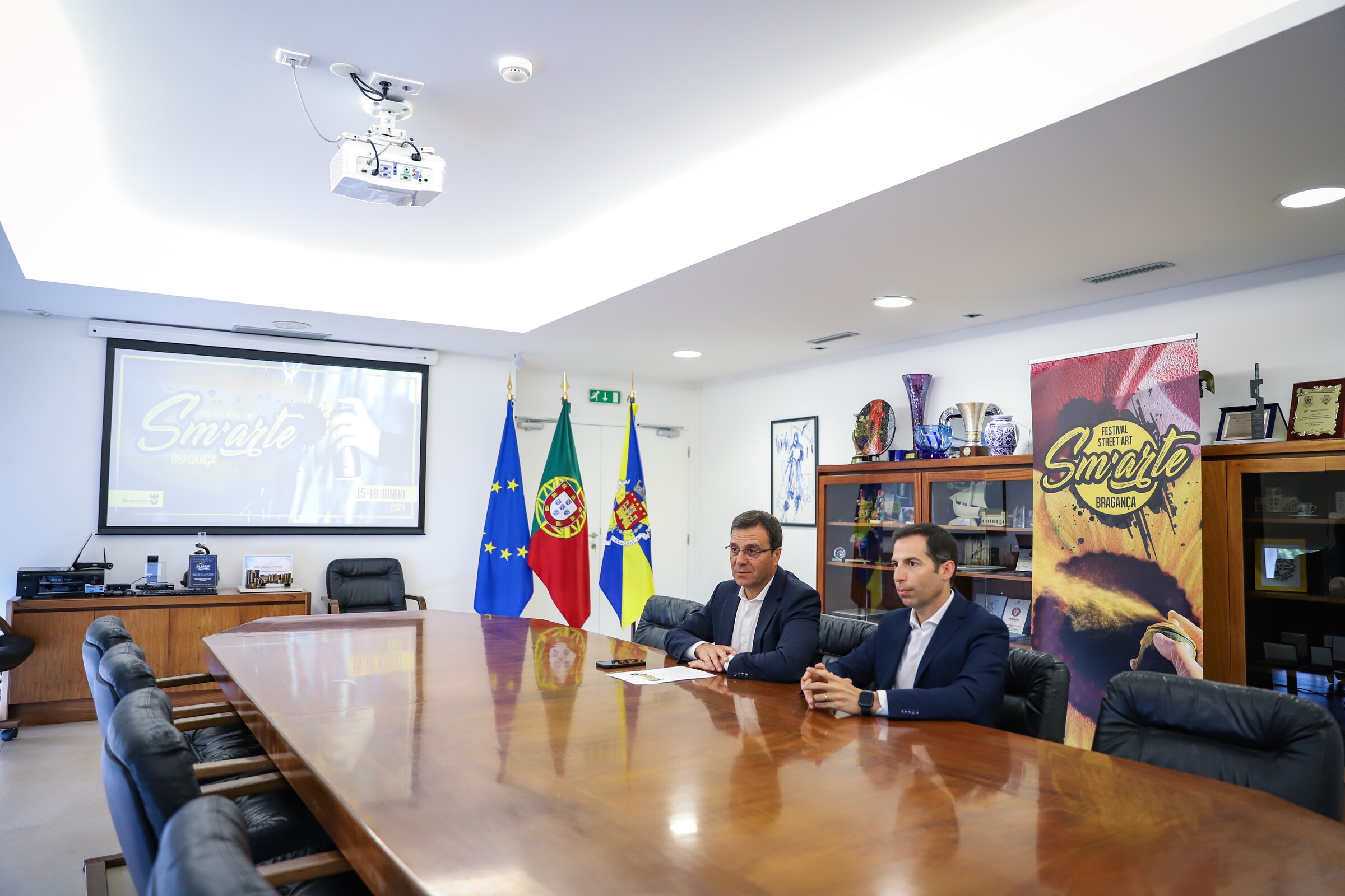 Bragança vai ter a primeira obra de arte urbana do país produzida através de inteligência artifi...