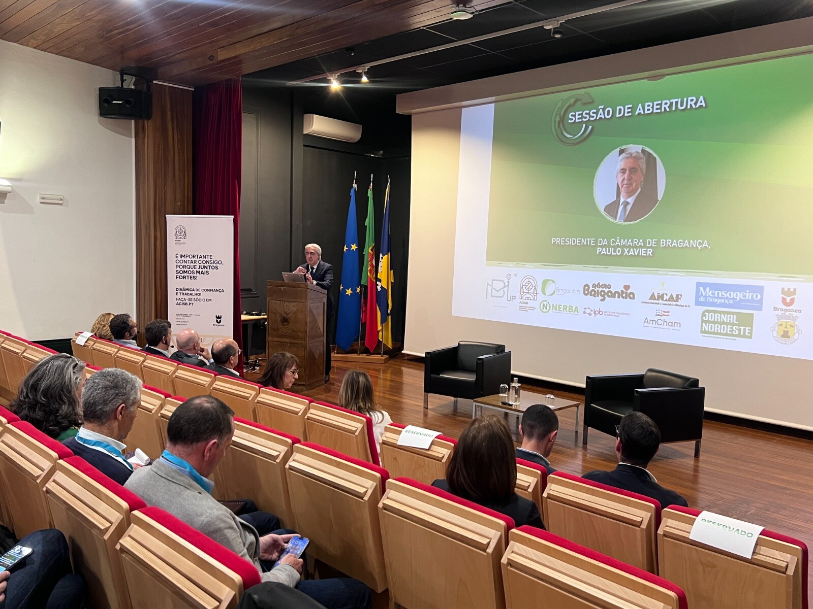 “Inteligência artificial e o impacto na transição digital das empresas” no III Ciclo de Apoio ao ...