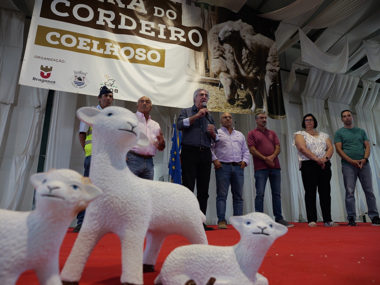 Feira do Cordeiro de Coelhoso celebrou a sua 13.ª edição com música, tradição e sabores da região